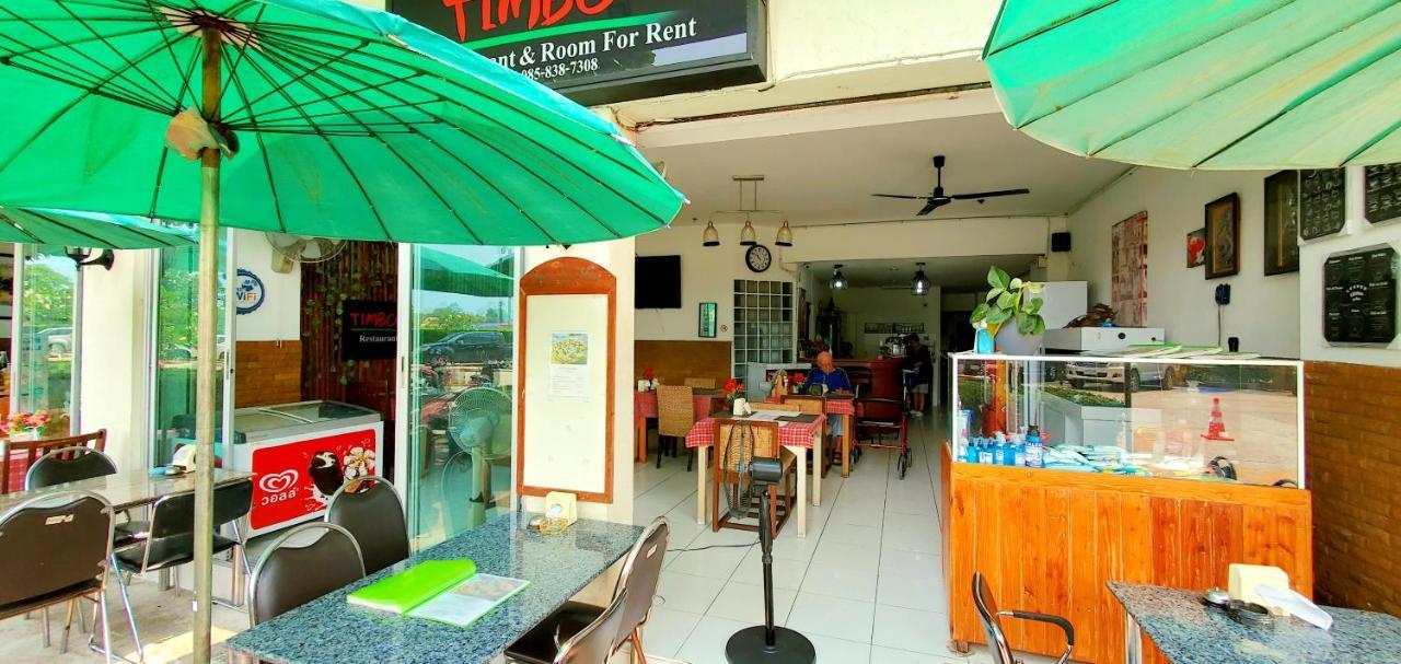 Sea View Beachfront Condos Pattaya Jomtien Beach Exterior photo