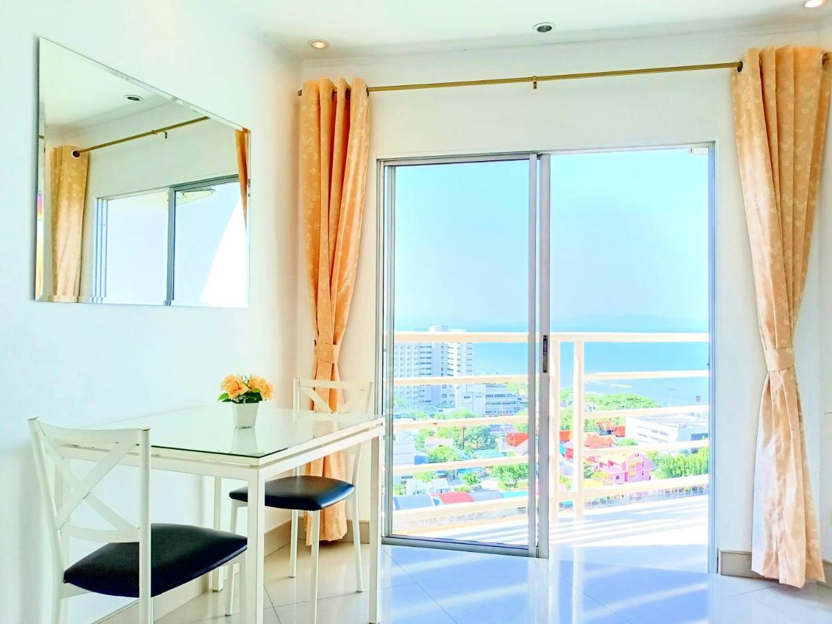Sea View Beachfront Condos Pattaya Jomtien Beach Exterior photo