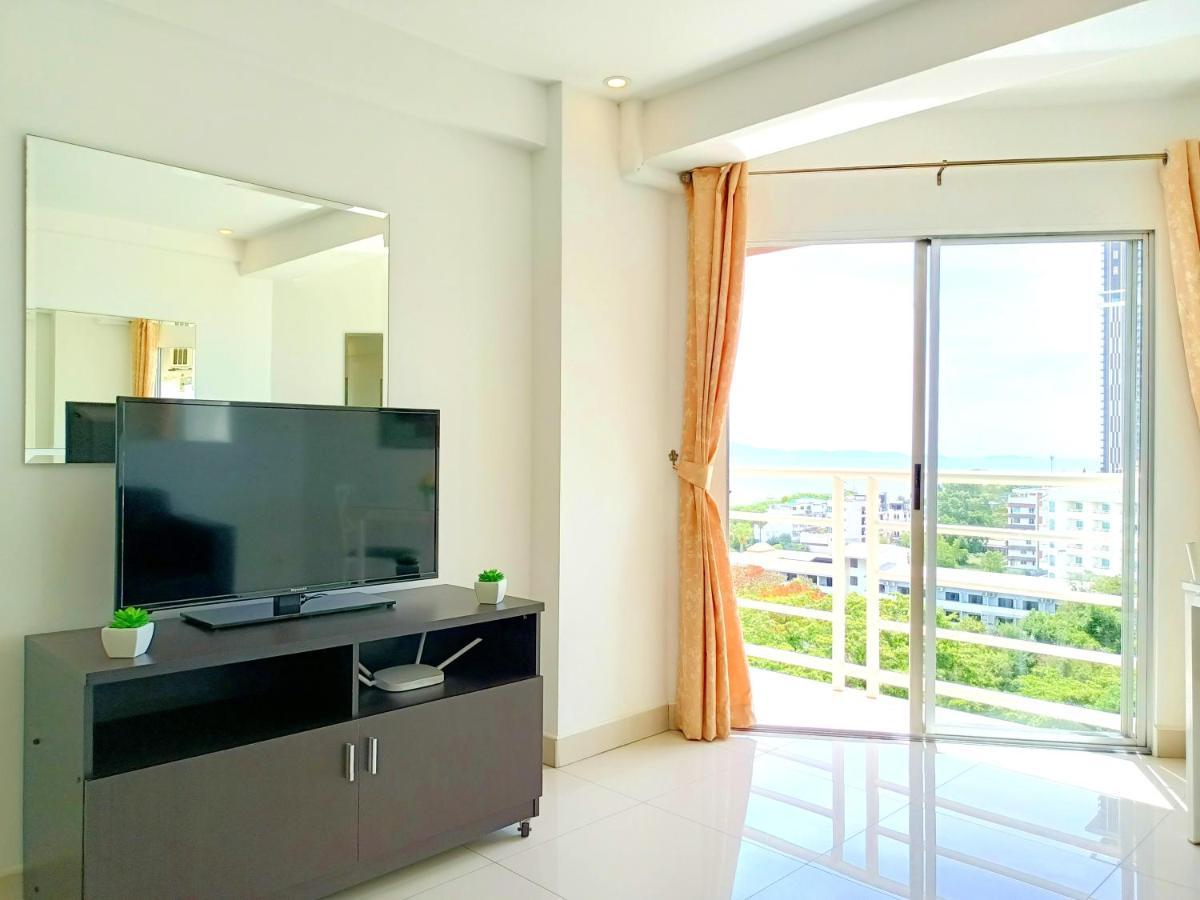 Sea View Beachfront Condos Pattaya Jomtien Beach Exterior photo
