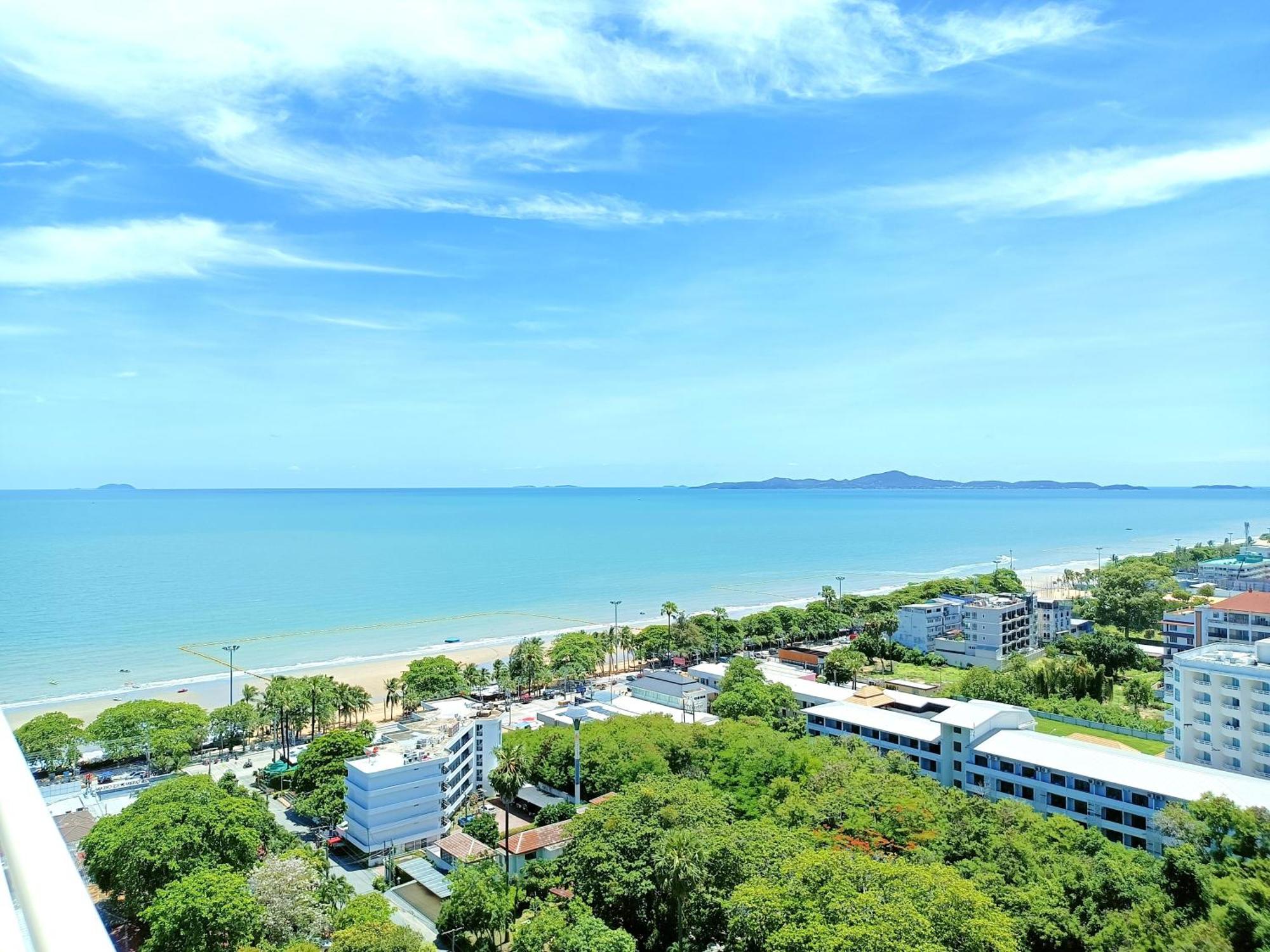 Sea View Beachfront Condos Pattaya Jomtien Beach Exterior photo